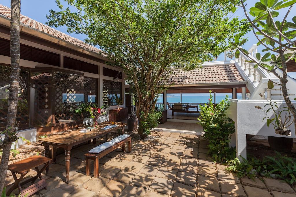 Baan Khunying - Secluded Phuket Beachfront Villa Rawai Quarto foto